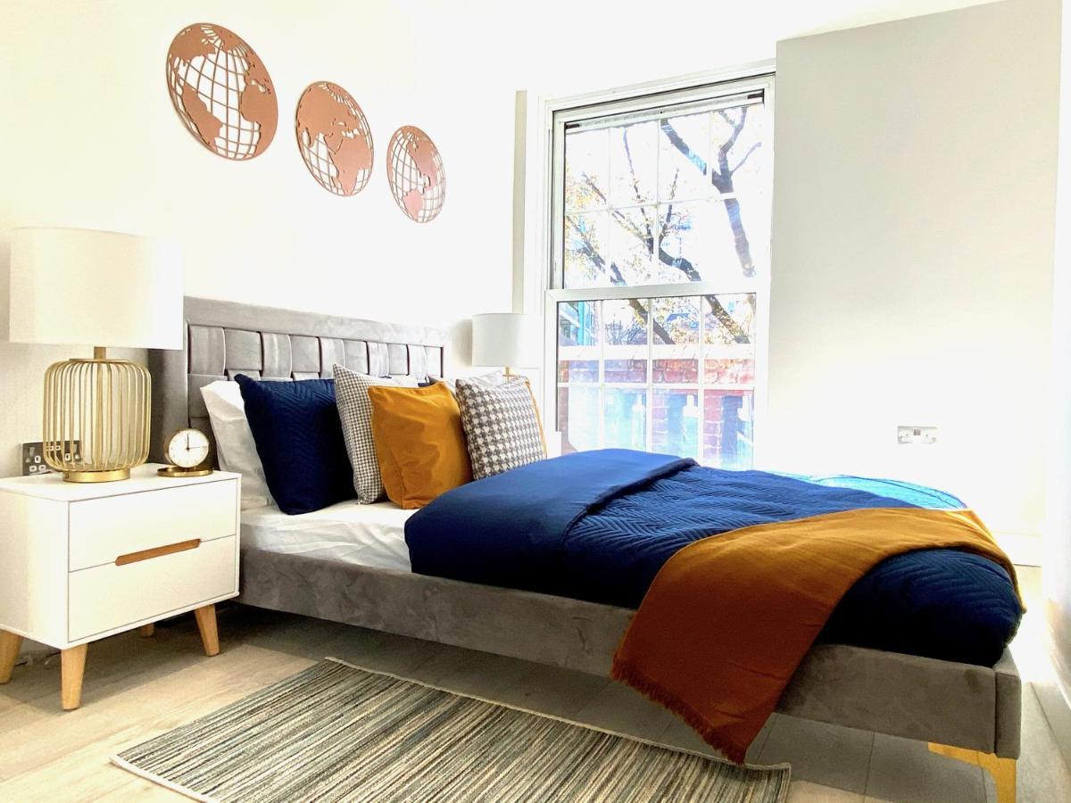 Perfect Central Location- 5 Minutes From Tower Bridge ! 8 Minutes Walk From Tube Londen Buitenkant foto