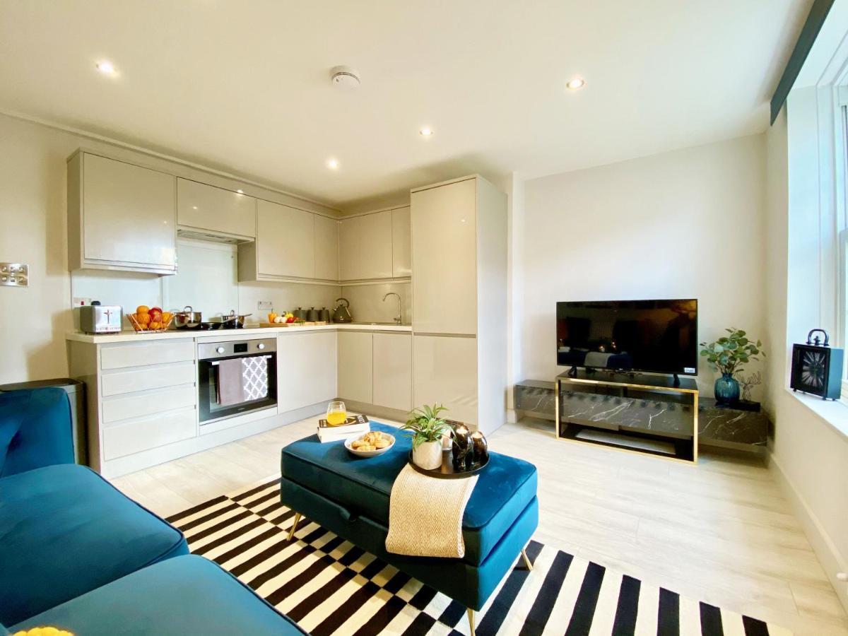 Perfect Central Location- 5 Minutes From Tower Bridge ! 8 Minutes Walk From Tube Londen Buitenkant foto