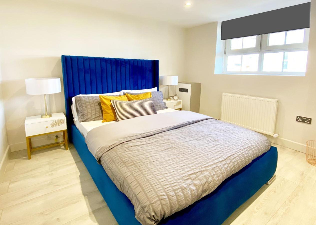 Perfect Central Location- 5 Minutes From Tower Bridge ! 8 Minutes Walk From Tube Londen Buitenkant foto