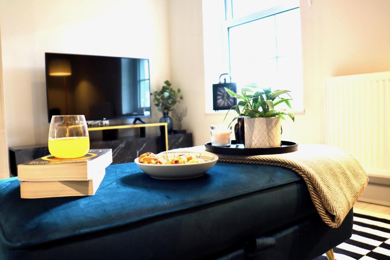 Perfect Central Location- 5 Minutes From Tower Bridge ! 8 Minutes Walk From Tube Londen Buitenkant foto